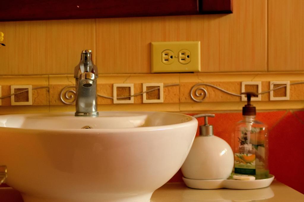 Hostal Duncan Puerto Ayora  Zewnętrze zdjęcie